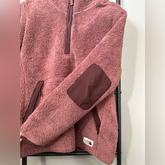 The North Face Women's Campshire Pullover Hoodie 2.0. Large. - Picture 7 of 16